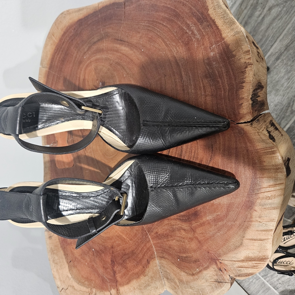 Gucci Black Heeled Ankle Straps Shoes with Leather Finish - Picture 2 of 5